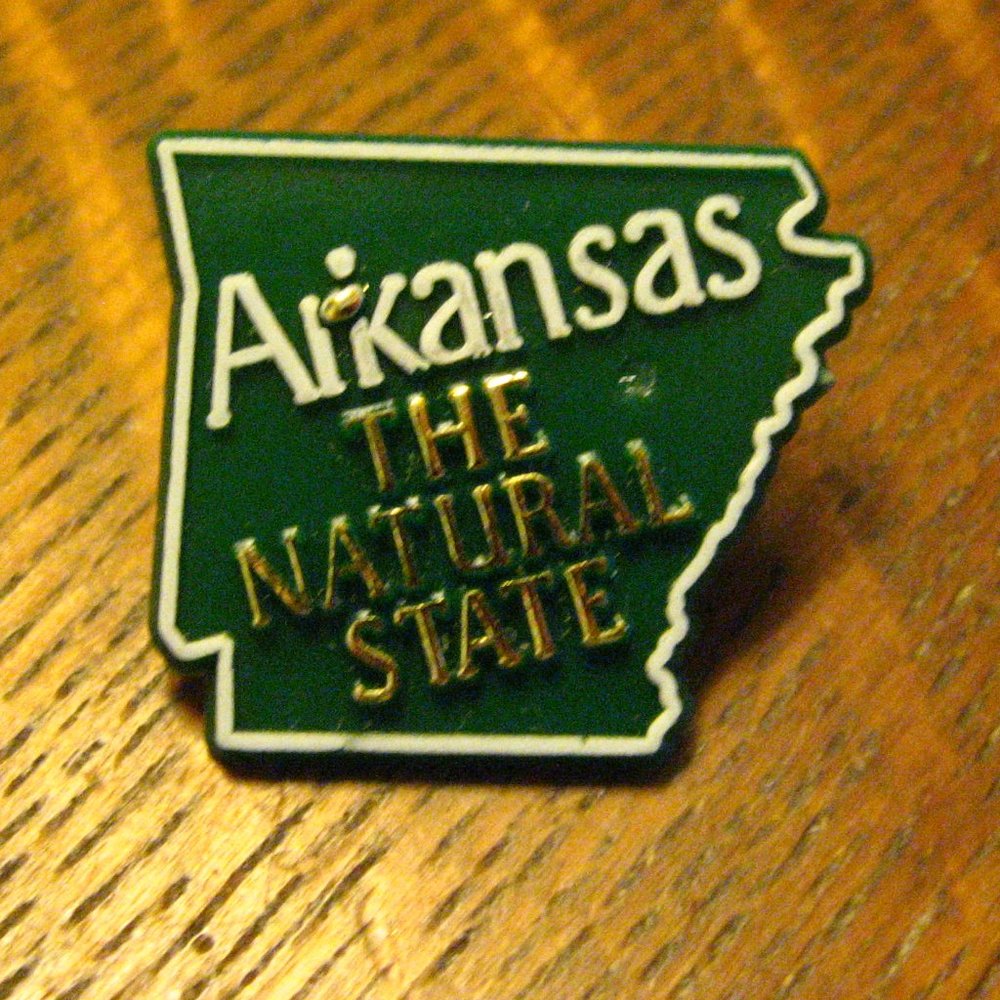 Arkansas USA Vintage Map Lapel Pin
